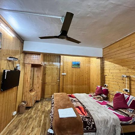 Sun N Shade Guest House Srīnagar Exterior foto